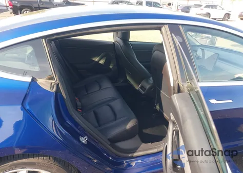 2020 Tesla Model 3 Long Range z USA, uszkodzony, nr VIN 5YJ3E1EB0LF620626